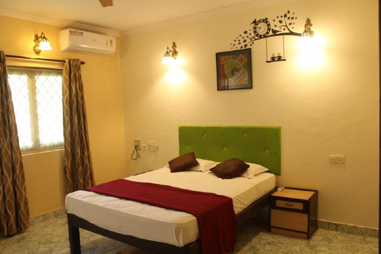 Dona Julia Beach Resort Calangute Bagian luar foto