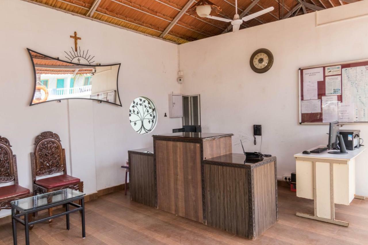 Dona Julia Beach Resort Calangute Bagian luar foto