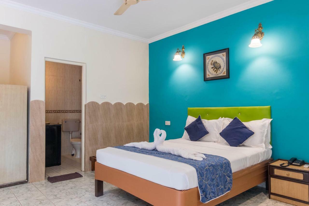 Dona Julia Beach Resort Calangute Bagian luar foto