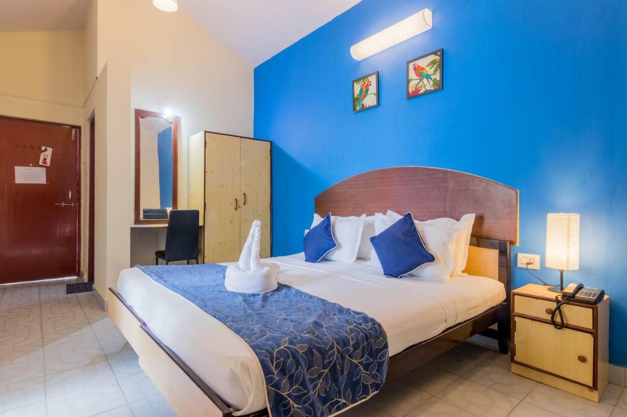 Dona Julia Beach Resort Calangute Bagian luar foto
